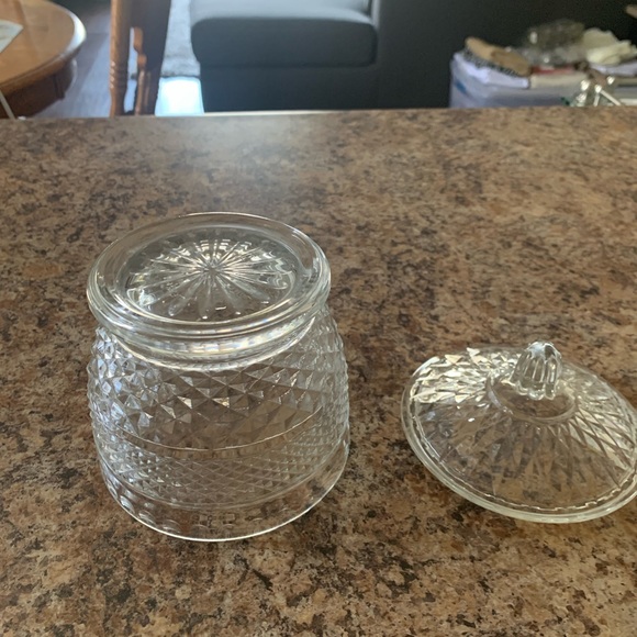 NWOT Vintage Anchor Hocking Stamped Glass Crystal Sugar Bowl With Lid - Picture 3 of 4